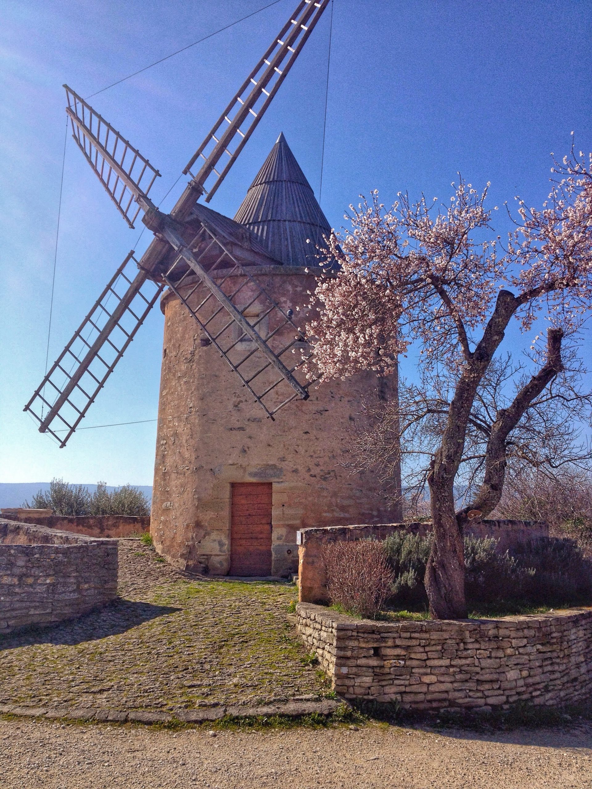 luberon-windmill