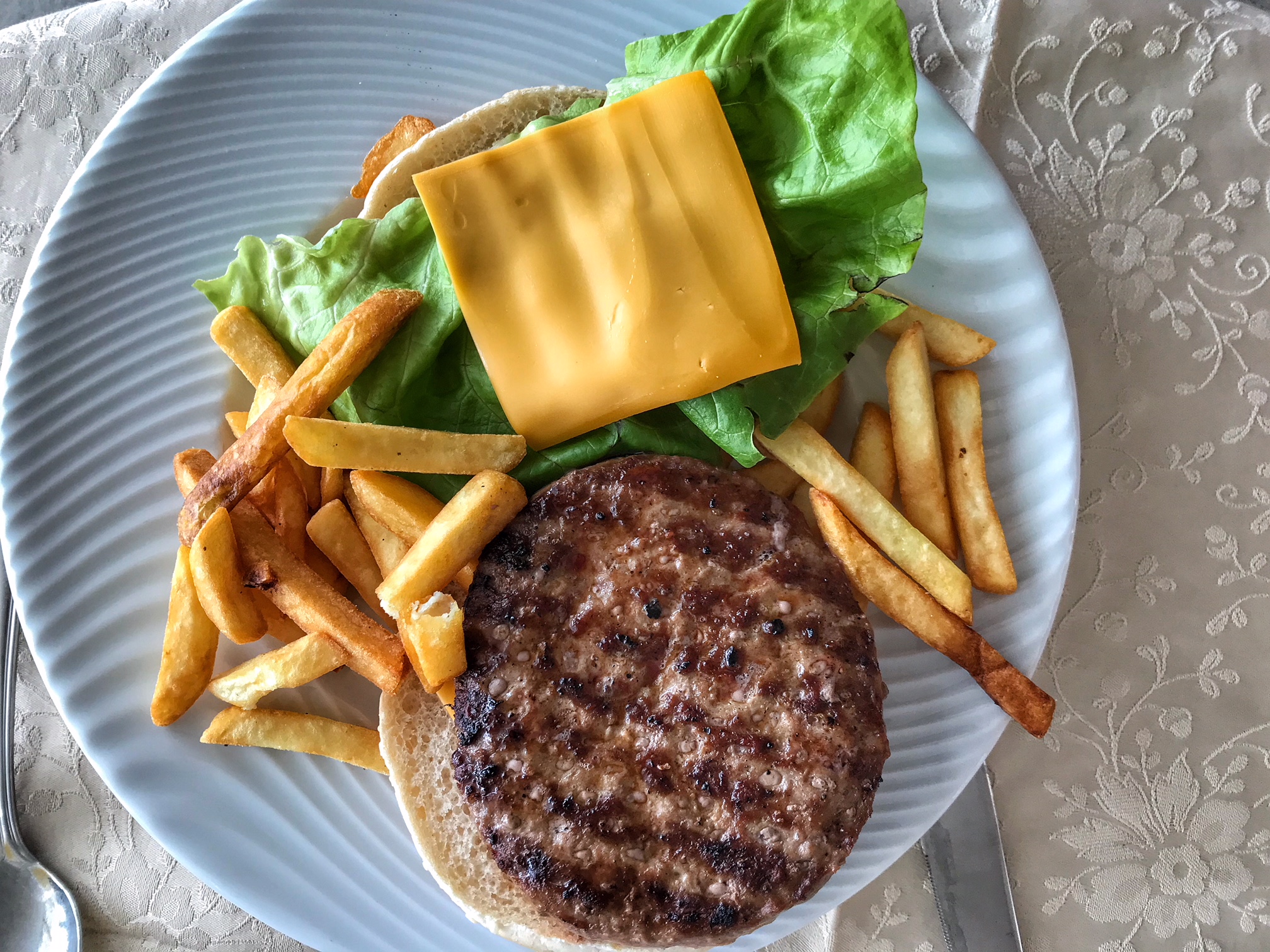 club-med-hamburger
